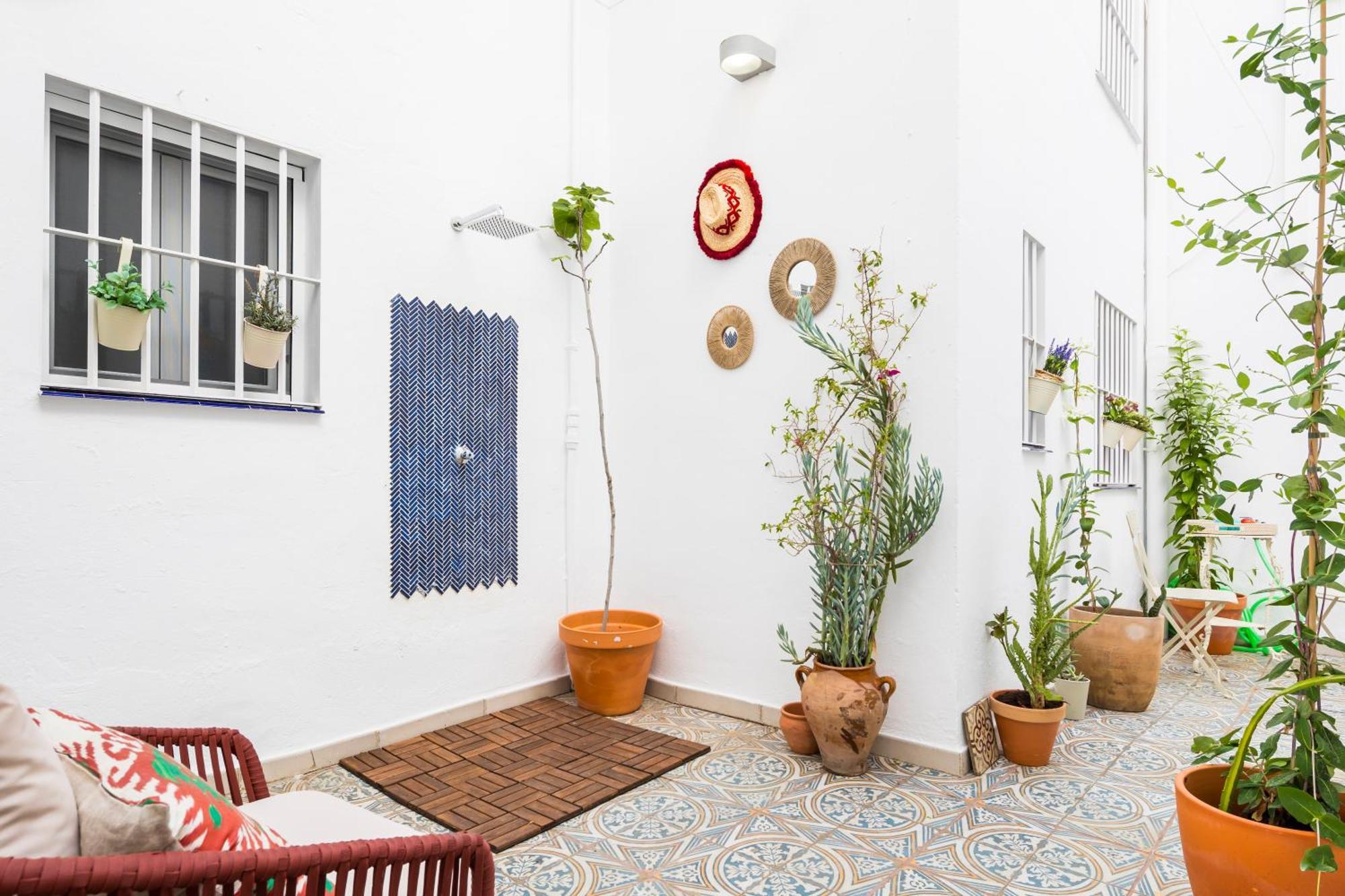 New Charming Duplex With Private Patio Apartamento