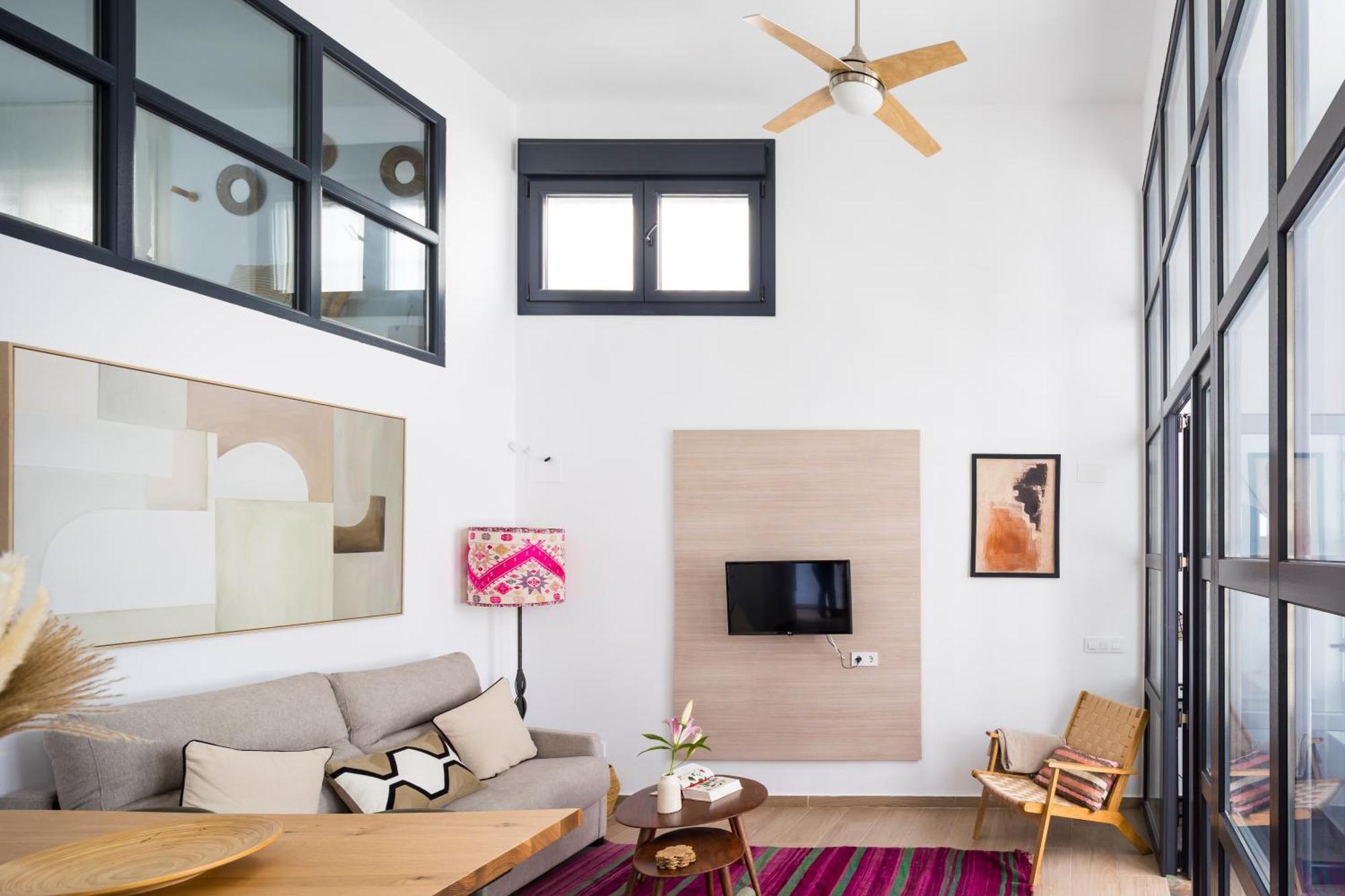 Apartamento New Charming Duplex With Private Patio