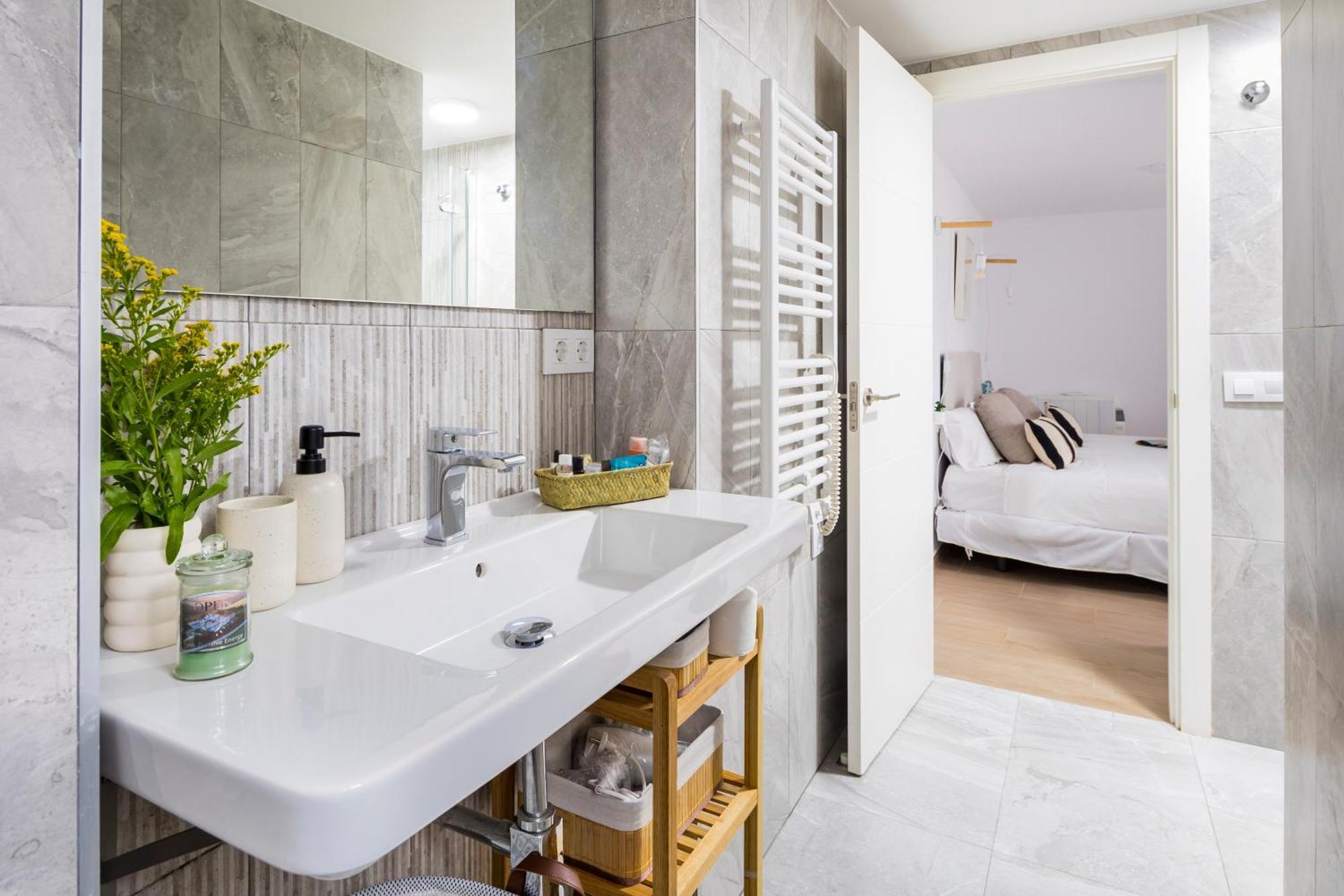 Apartamento New Charming Duplex With Private Patio *